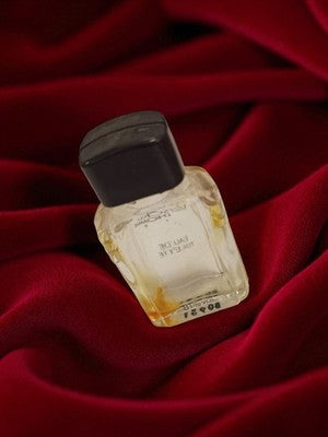 Miniature parfum vintage flacon ancien carré bouchon noir déco rétro