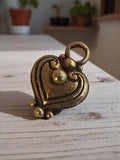 Pendentif cœur vintage métal doré années 1950 bijou rétro deadstock