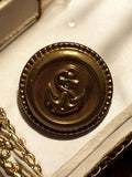 Bouton ancien marine française, ancre relief, doré costume traditionnel vintage
