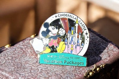 Pin's Tokyo Disneyland Mickey Cinderella Castle Vacation Packages Disney Resort