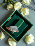 Pin's publicitaire vintage AMP gris argenté – Accessoire rétro rare