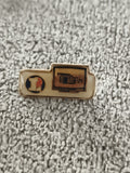Pin's vintage caméra TV France 1 émaillé, badge ancien télévision (Ref 11)
