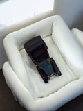Voiture miniature ancienne rétro, modèle cabriolet bleu noir, vintage déco