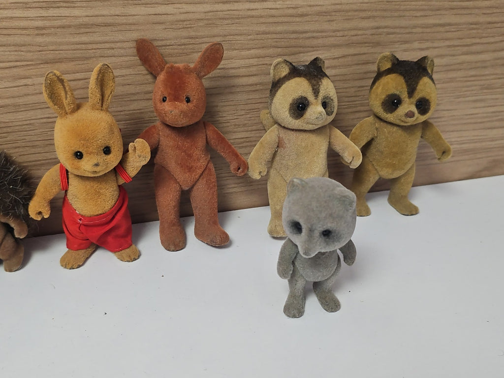 Vintage lot figurines Sylvanian anciens jouets animaux collection rétro rare
