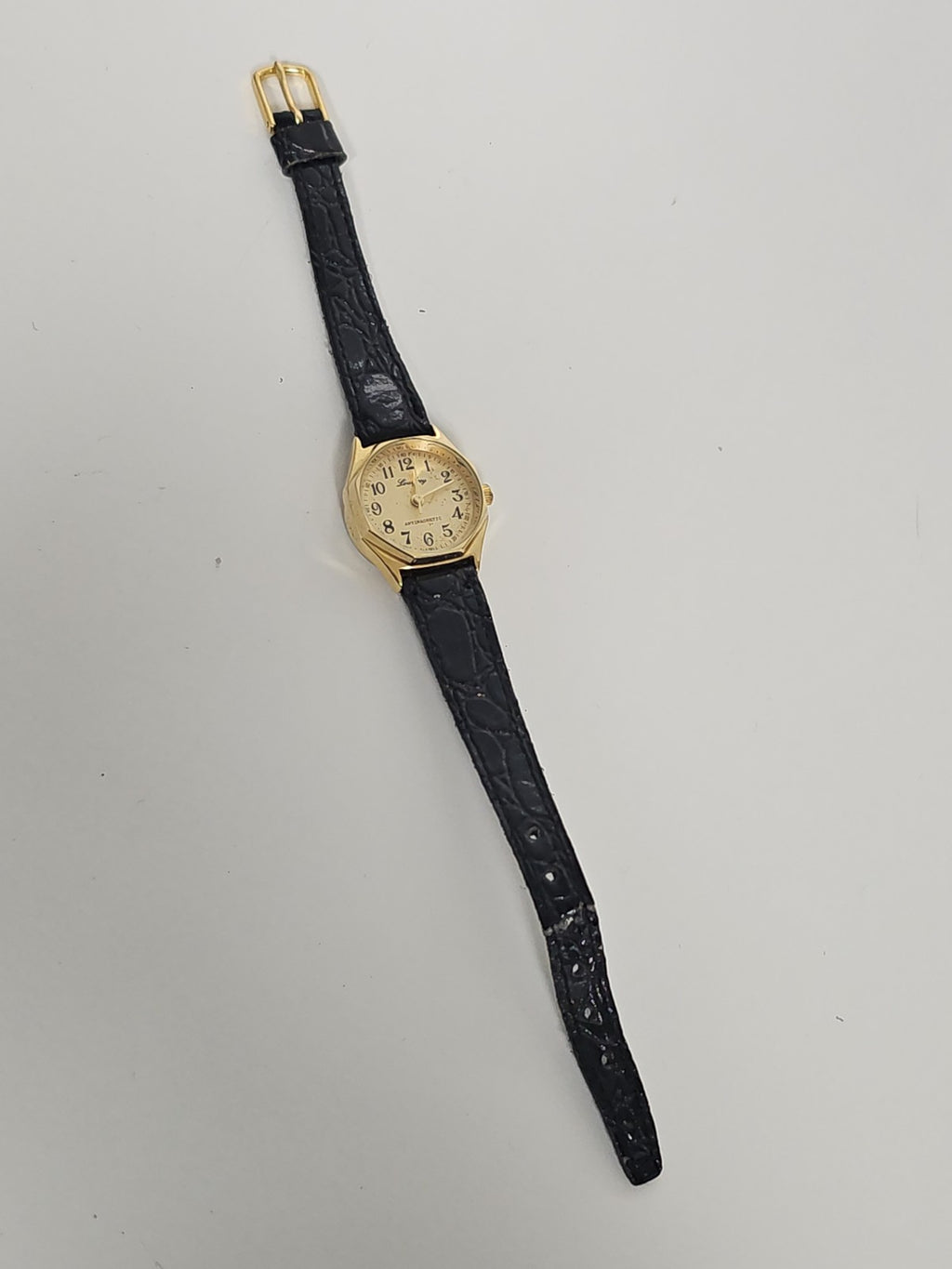 Montre mécanique femme Louifrey vintage à réparer ancienne antimagnetic rétro