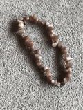 Bracelet pierres naturelles éclats bruns beige, perles irrégulières, bijou femme