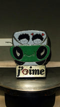 Pin's vintage ELF émaillé voiture verte Shell années 90 rare