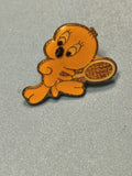 Vintage pin's tennis personnage jaune dessin animé collection rétro