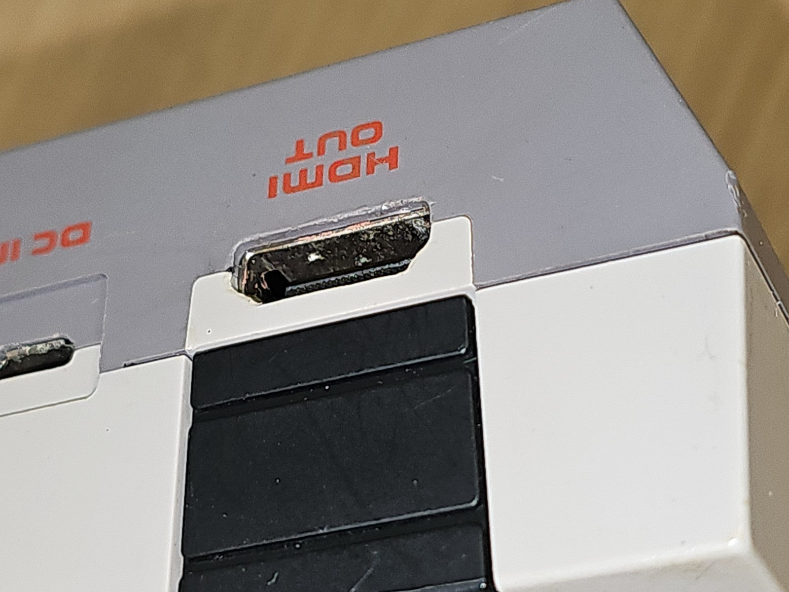 Console Nintendo NES Mini + manette grise officielle fonctionnelle