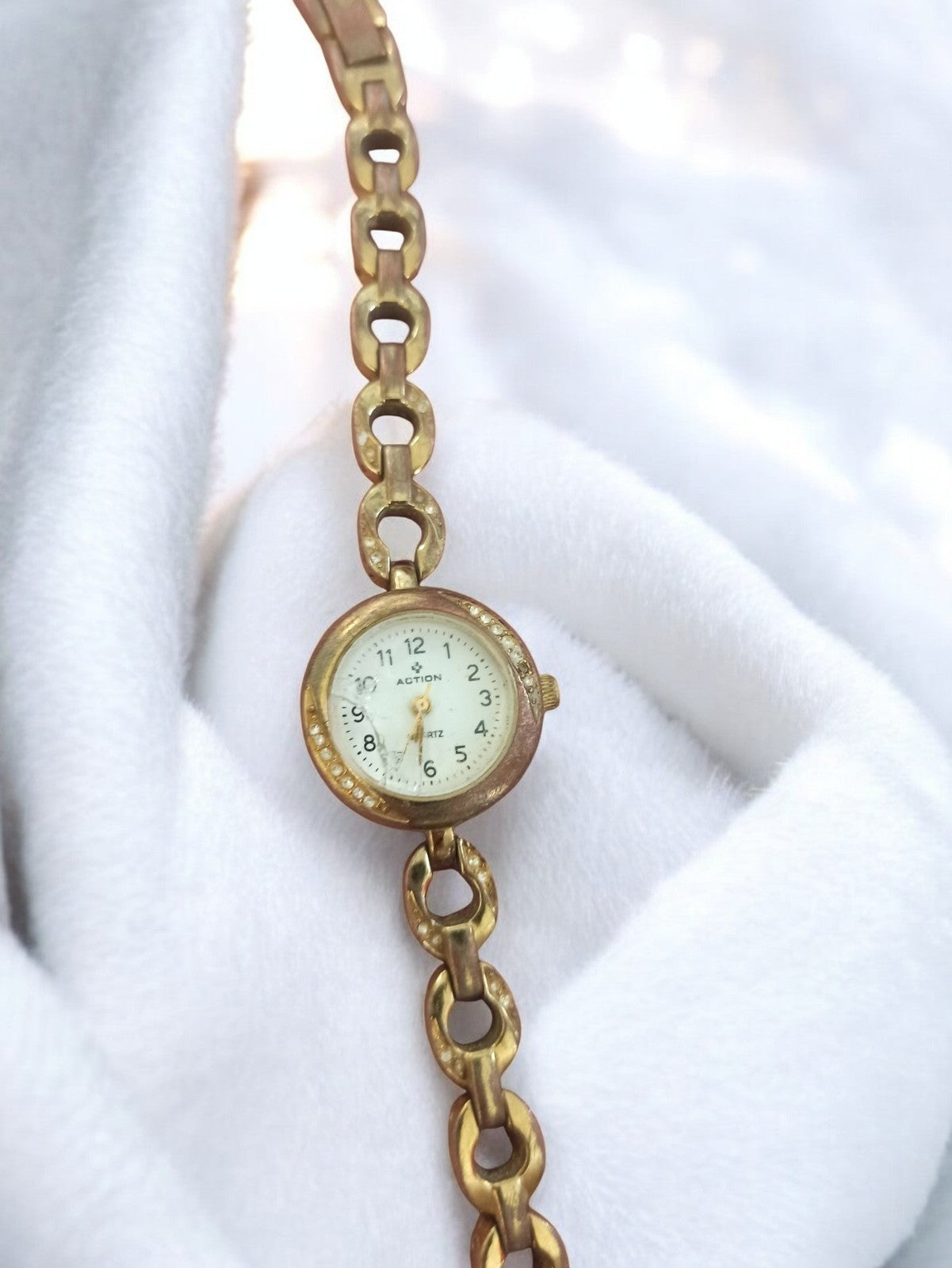 Montre femme vintage ACTION dorée rétro, montre-bracelet ancienne quartz