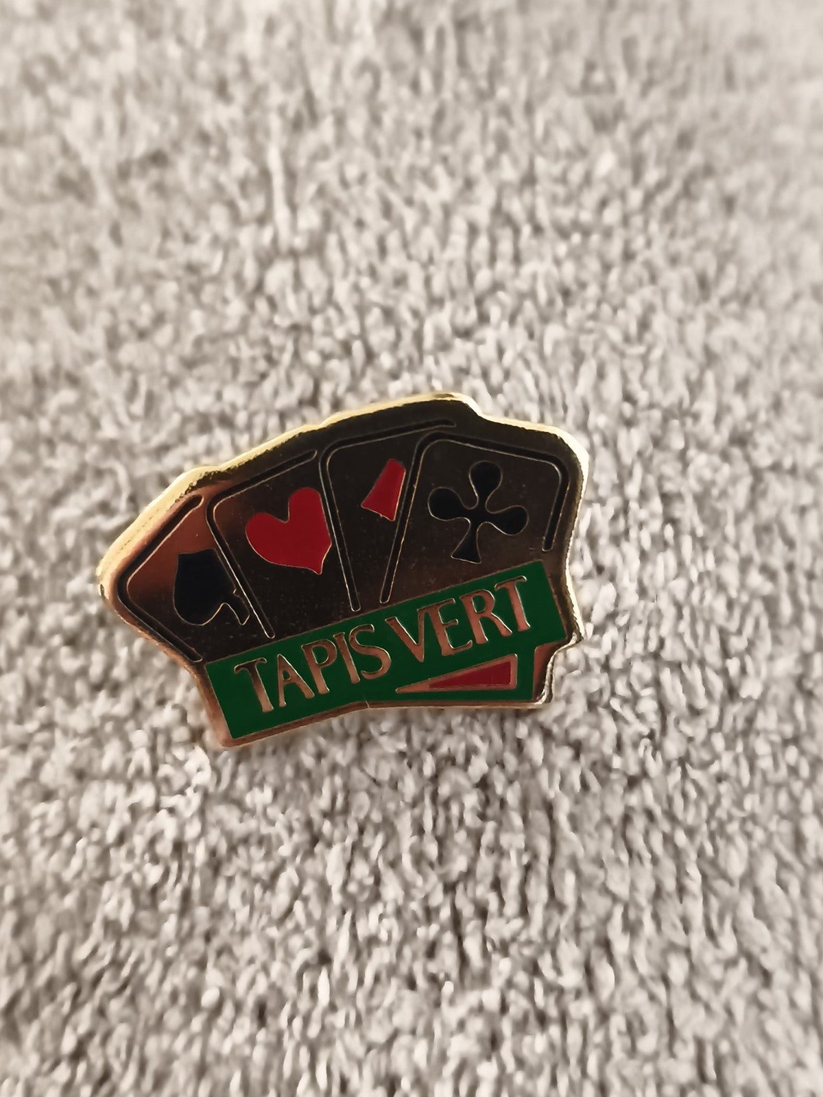 Pin's vintage Tapis Vert cartes à jouer émaillé casino poker (Ref 5)