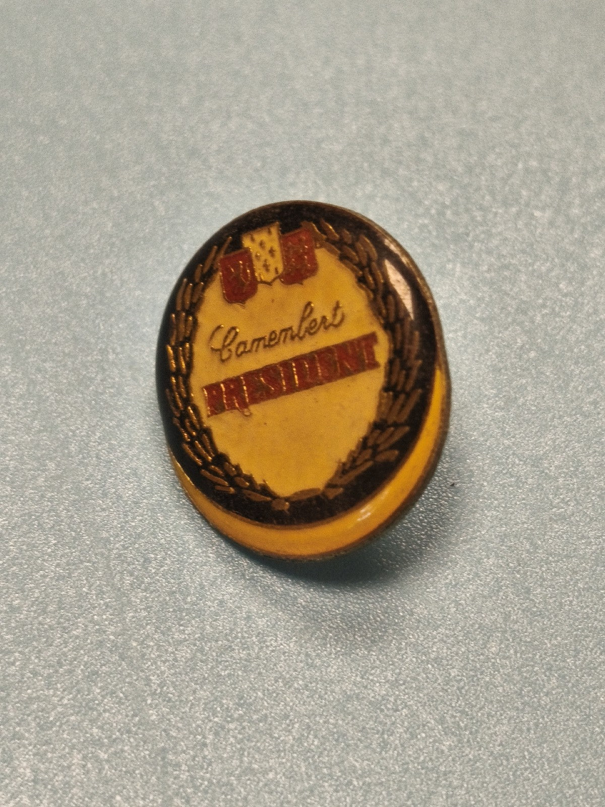 Vintage pin's Camembert Président rond jaune collection publicité fromage