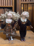 Poupées anciennes de collection numérotées Rose vintage, tenue écossaise, lot de