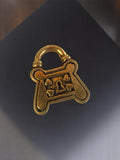 Pendentif vintage cadenas métal doré motif clé années 1950 bijou ancien