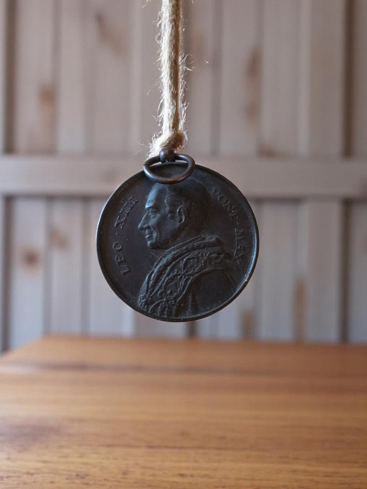 Médaille ancienne Vatican Léon XIII, canonisation Rome 1897, souvenir religieux