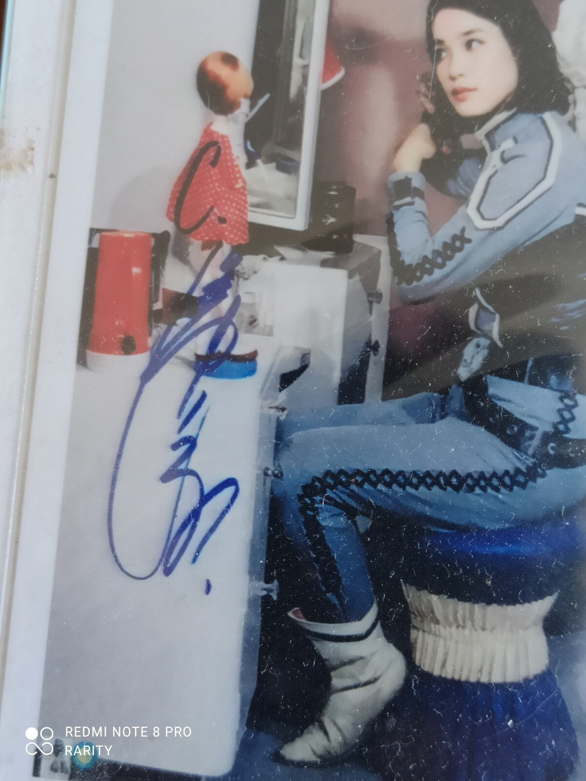 Photo signée Yuriko Hishimi Kaiju Godzilla Sentai vintage dédicace costume