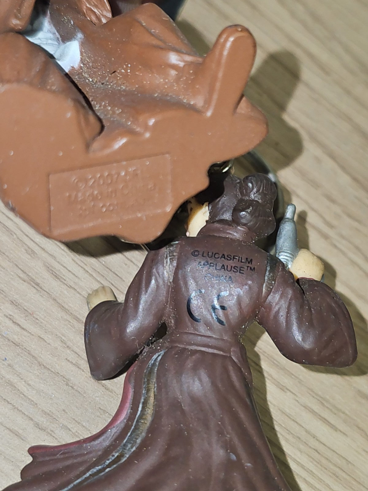Lot 3 porte-clés Star Wars personnages films saga accessoires geek fans