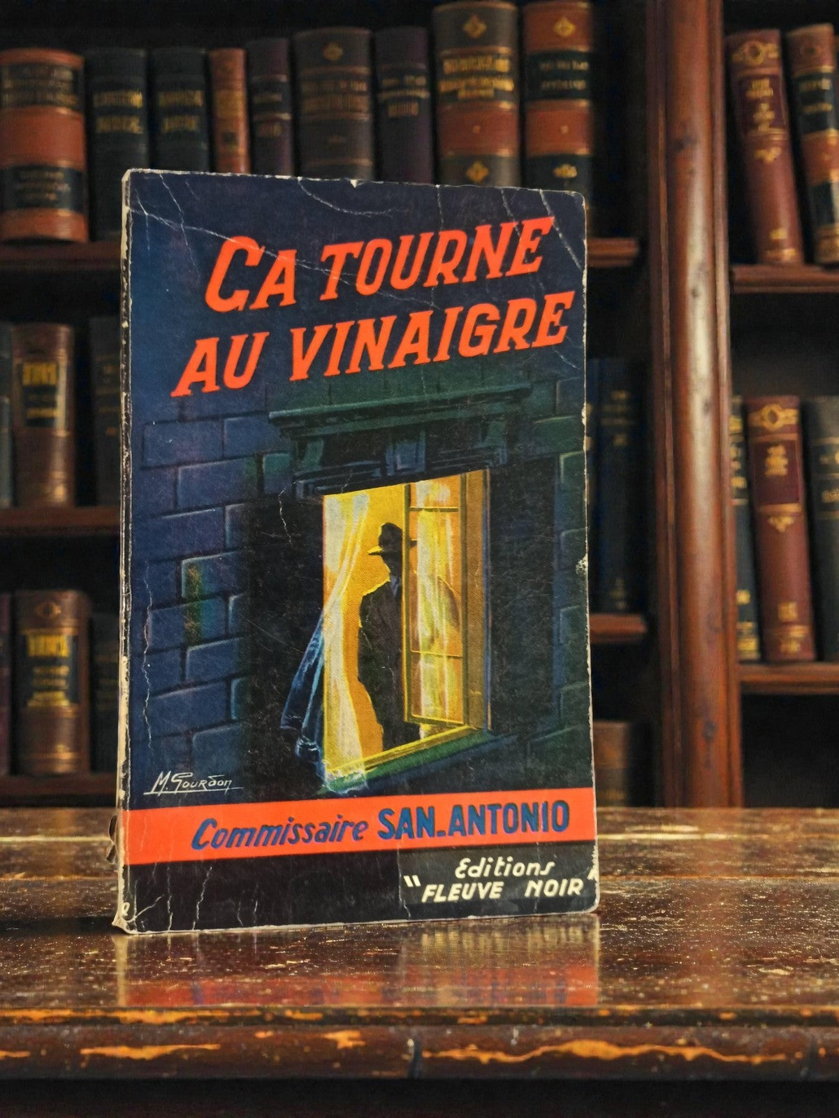Livre de poche ancien San-Antonio polar Fleuve Noir rétro commissaire
