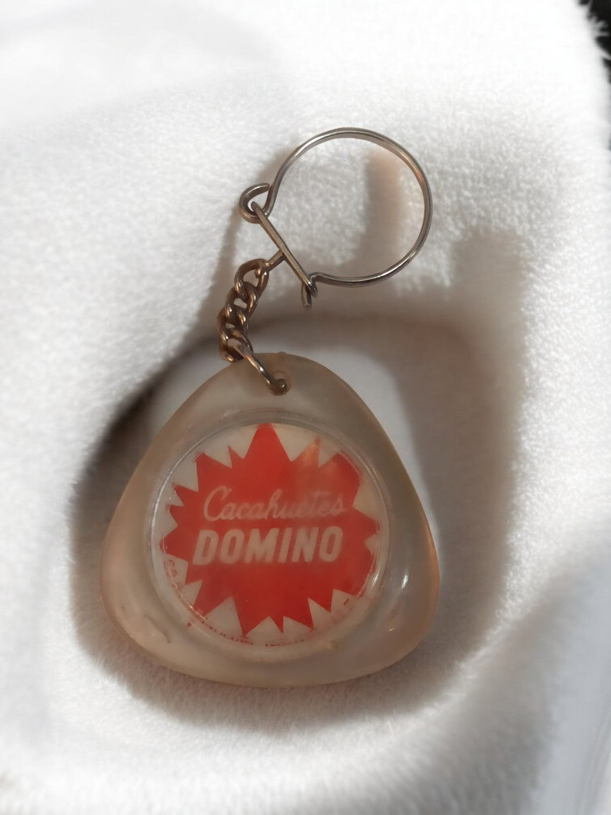 Porte-clés vintage Cacahuètes Domino publicitaire ancien rétro rare triangle