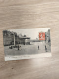 Ancienne carte postale Cherbourg Place d?Armes timbrée noir et blanc vintage