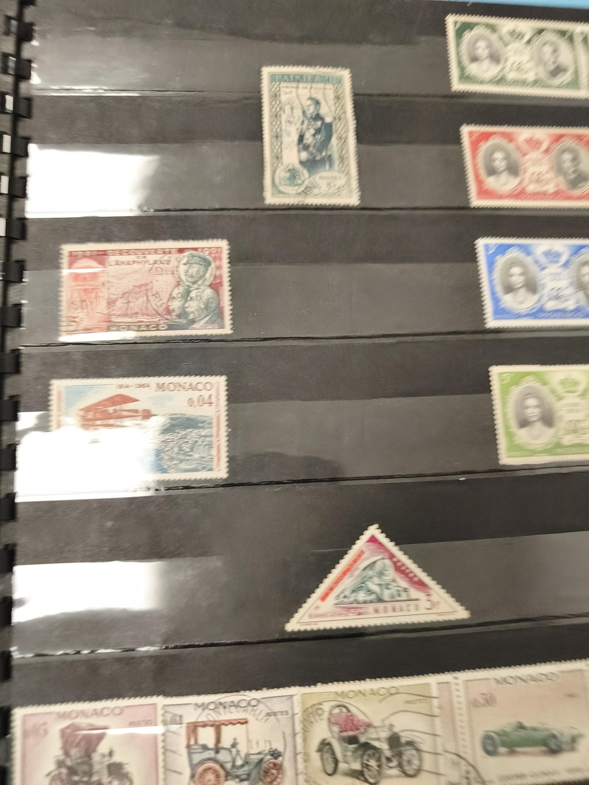 Lot anciens timbres Monaco oblitérés, thématique auto et personnages, collection