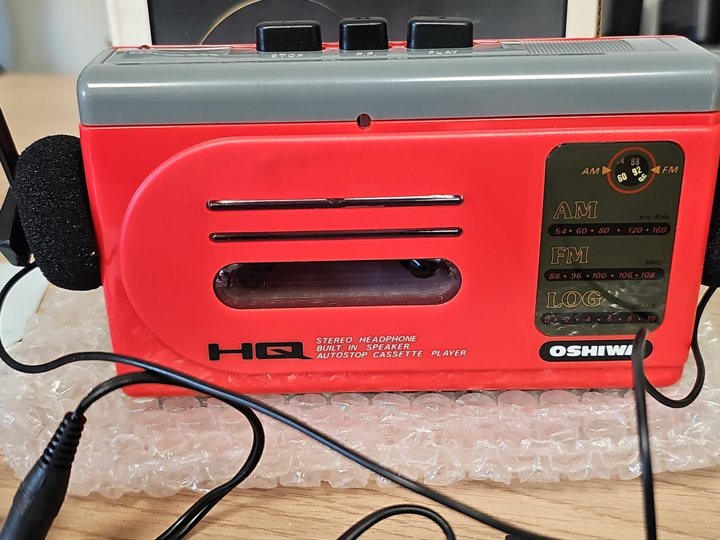Lecteur cassette vintage Oshiwa WR-30S rétro AM/FM stéréo portable ancien