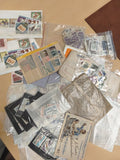 Lot de timbres divers mondiaux, thématiques, enveloppes et carnets philatélie
