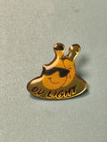Vintage pin's Orangina OU LIGHT jaune, forme bulle, collection soda (Ref 9)