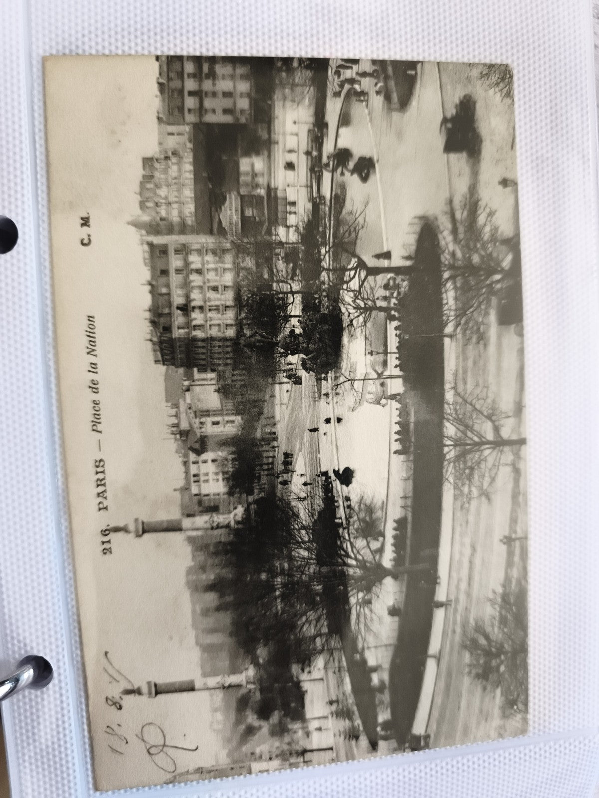Carte postale CPA Paris Place de la Nation C.M. noir et blanc début XXe