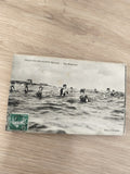 Ancienne carte postale Palavas-les-Flots Hérault baigneurs vintage noir et blanc
