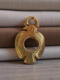 Pendentif vintage années 50 métal doré forme oiseau ajouré rétro