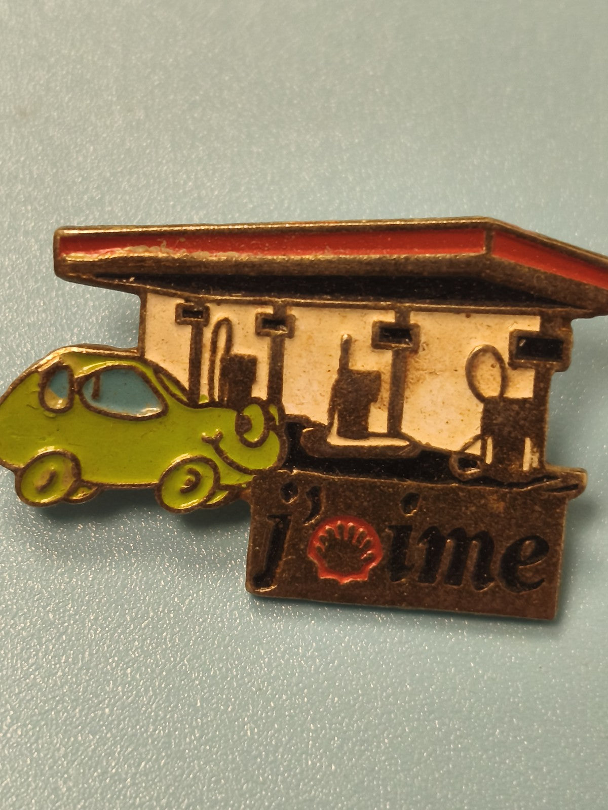 Pin's vintage Shell station essence voiture verte collection rétro (Ref 9)