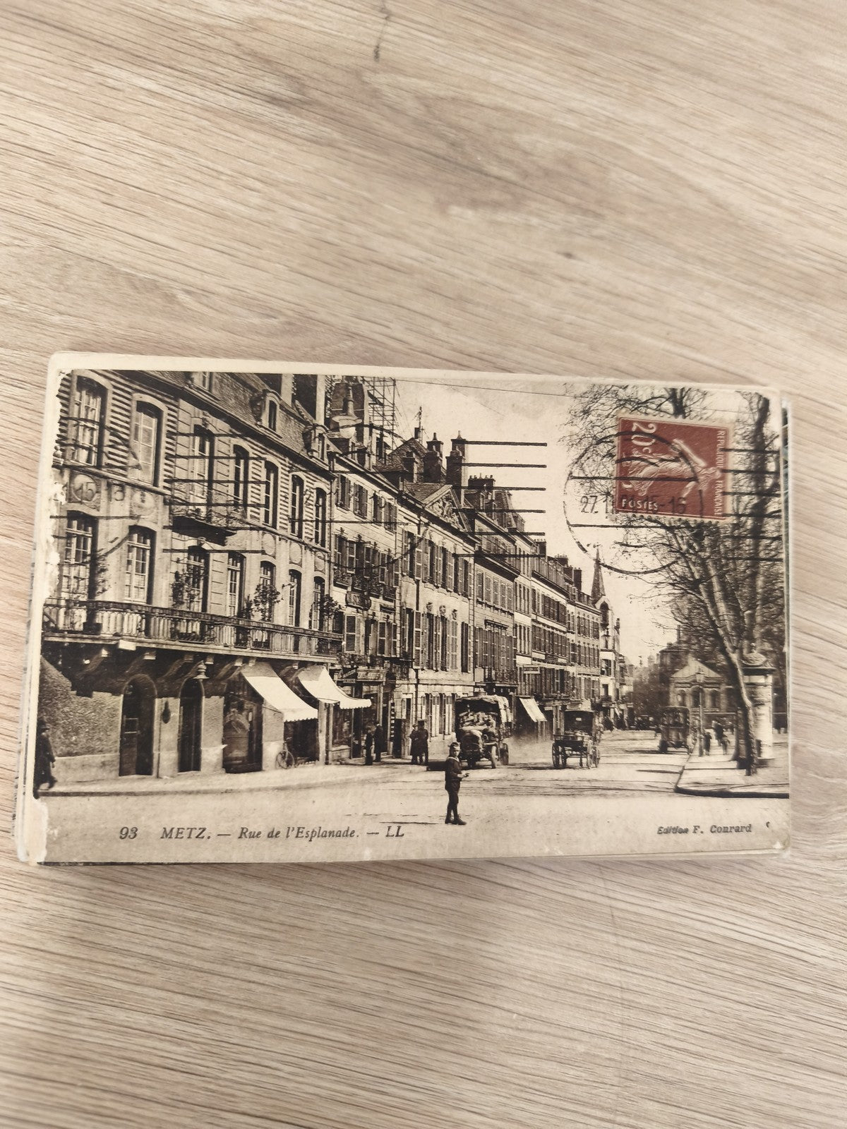 Carte postale ancienne Metz Rue de l?Esplanade LL timbre affranchie collection