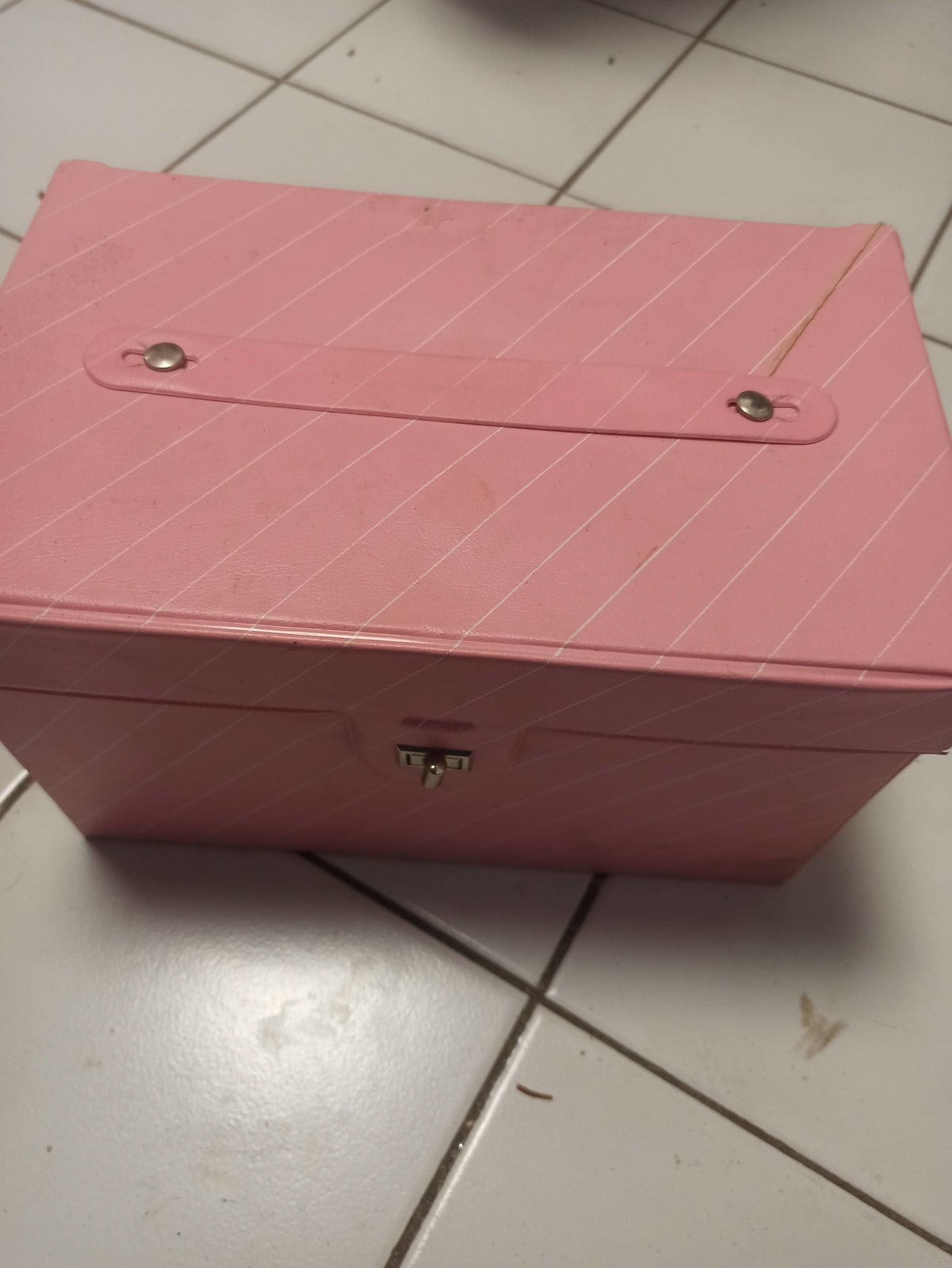 Set accessoires Baby Nurse vintage années 70 boîte rose jouet ancien rétro