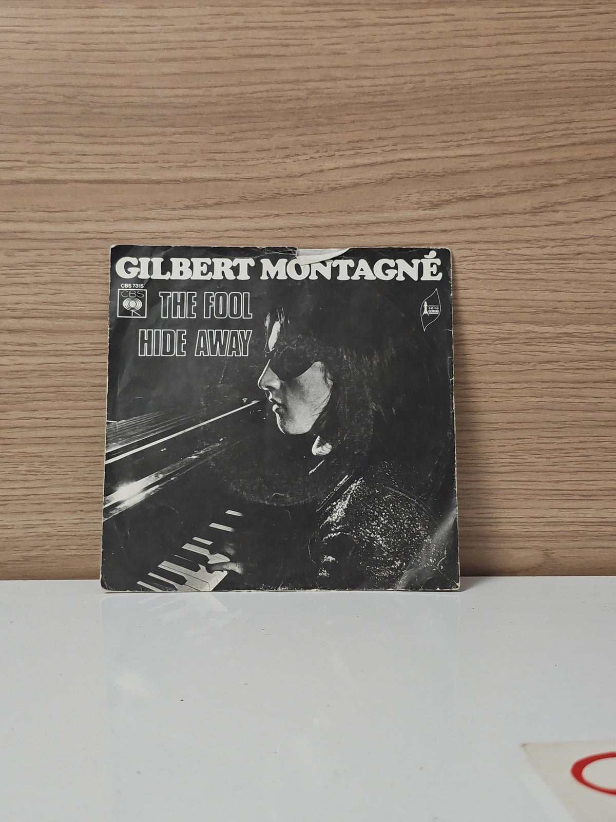 Vintage 45 tours ancien disque vinyle Gilbert Montagné collection rétro musique