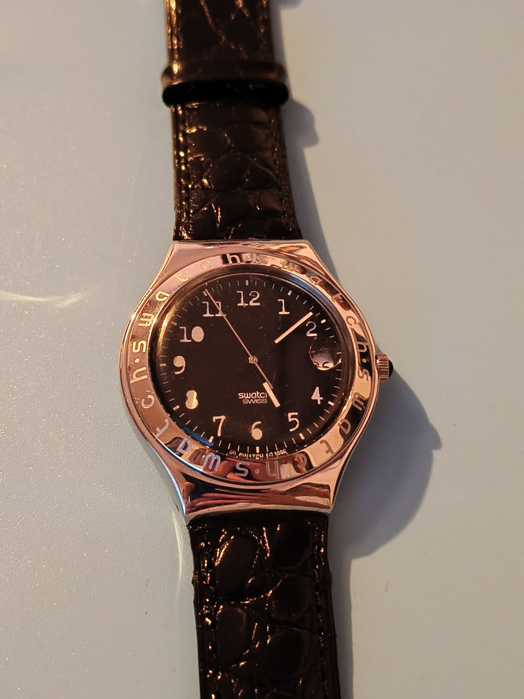 Montre pour homme Swatch authentique, modèle d'occasion, fonctionnement garanti