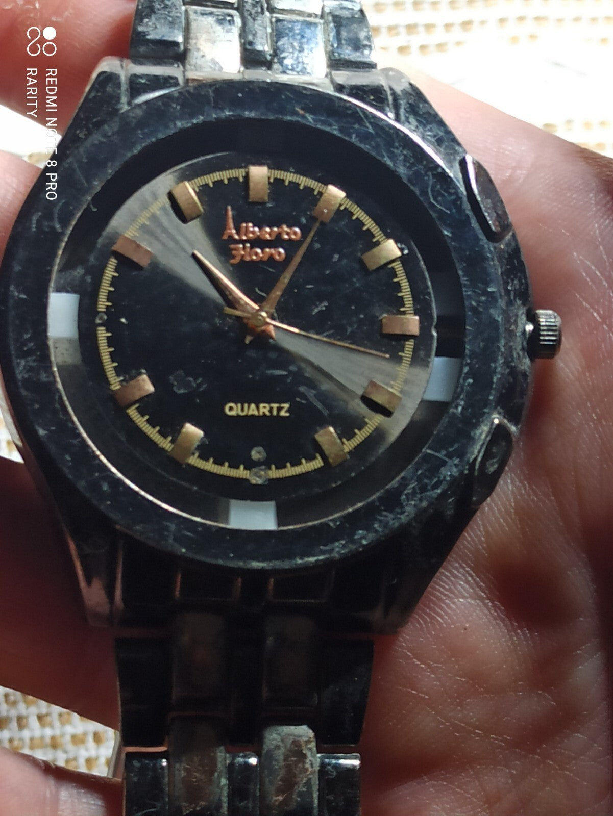 Montre vintage Alberto Zioro quartz noir – Pour pièces, vitre absente, bracelet