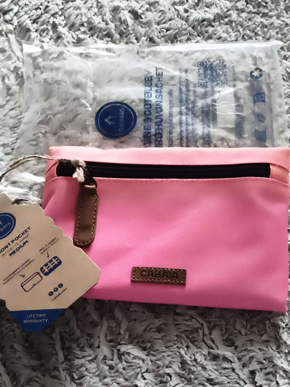 Pochette Cabaia rose front pocket medium 18 cm neuve, accessoire sac