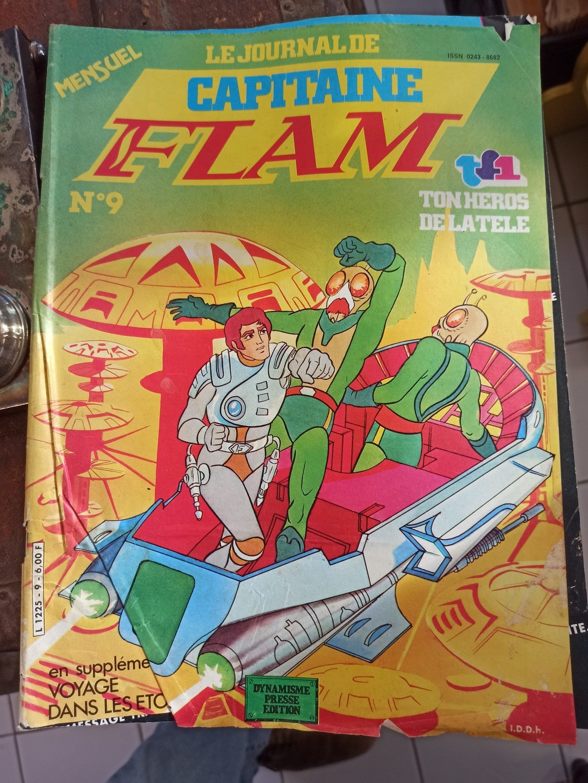 Magazine vintage Capitaine Flam N°9 TF1 années 80 mensuel science-fiction rétro
