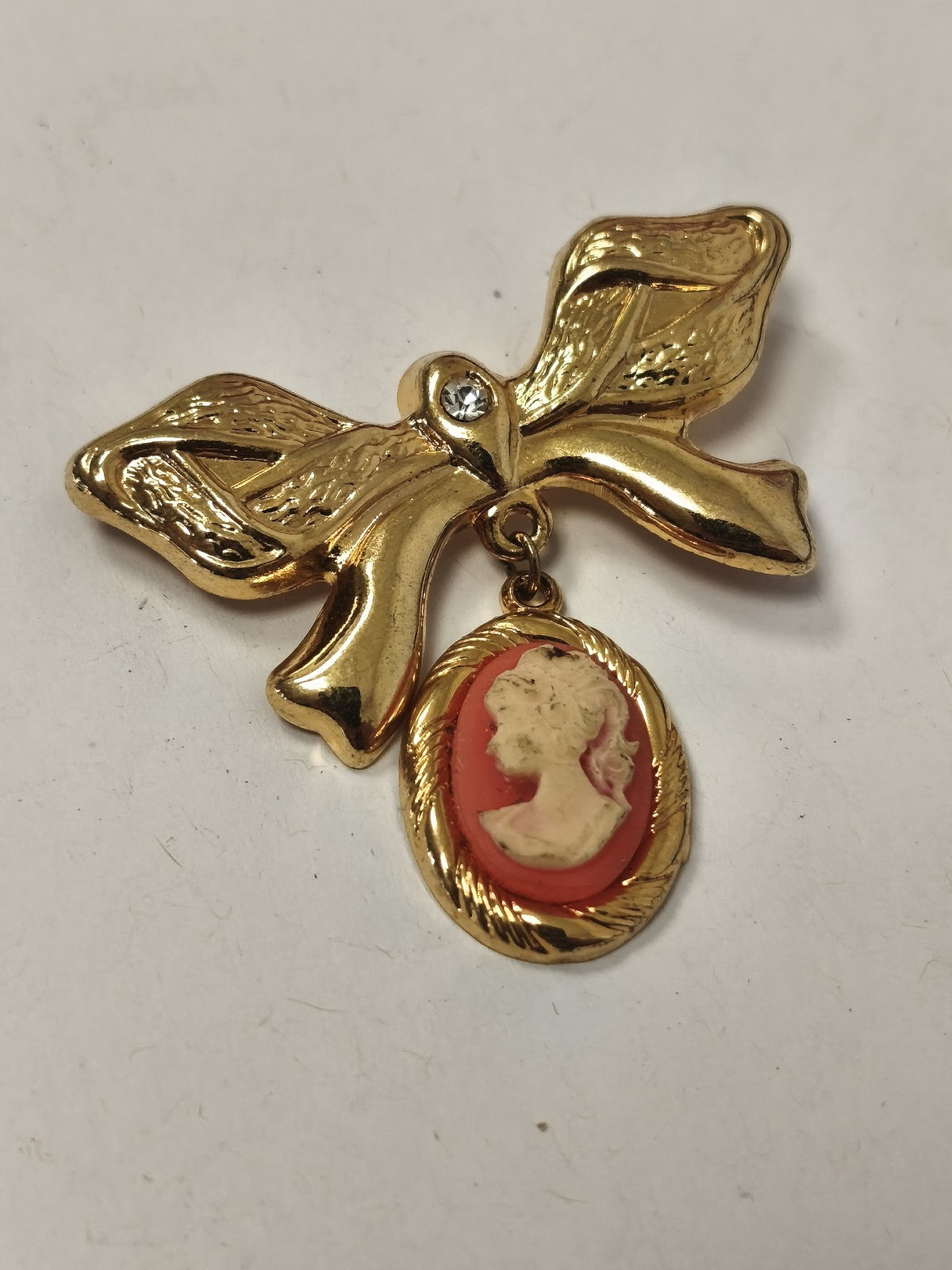 Broche ancienne rétro fantaisie vintage pour collectionneur bijoux costume