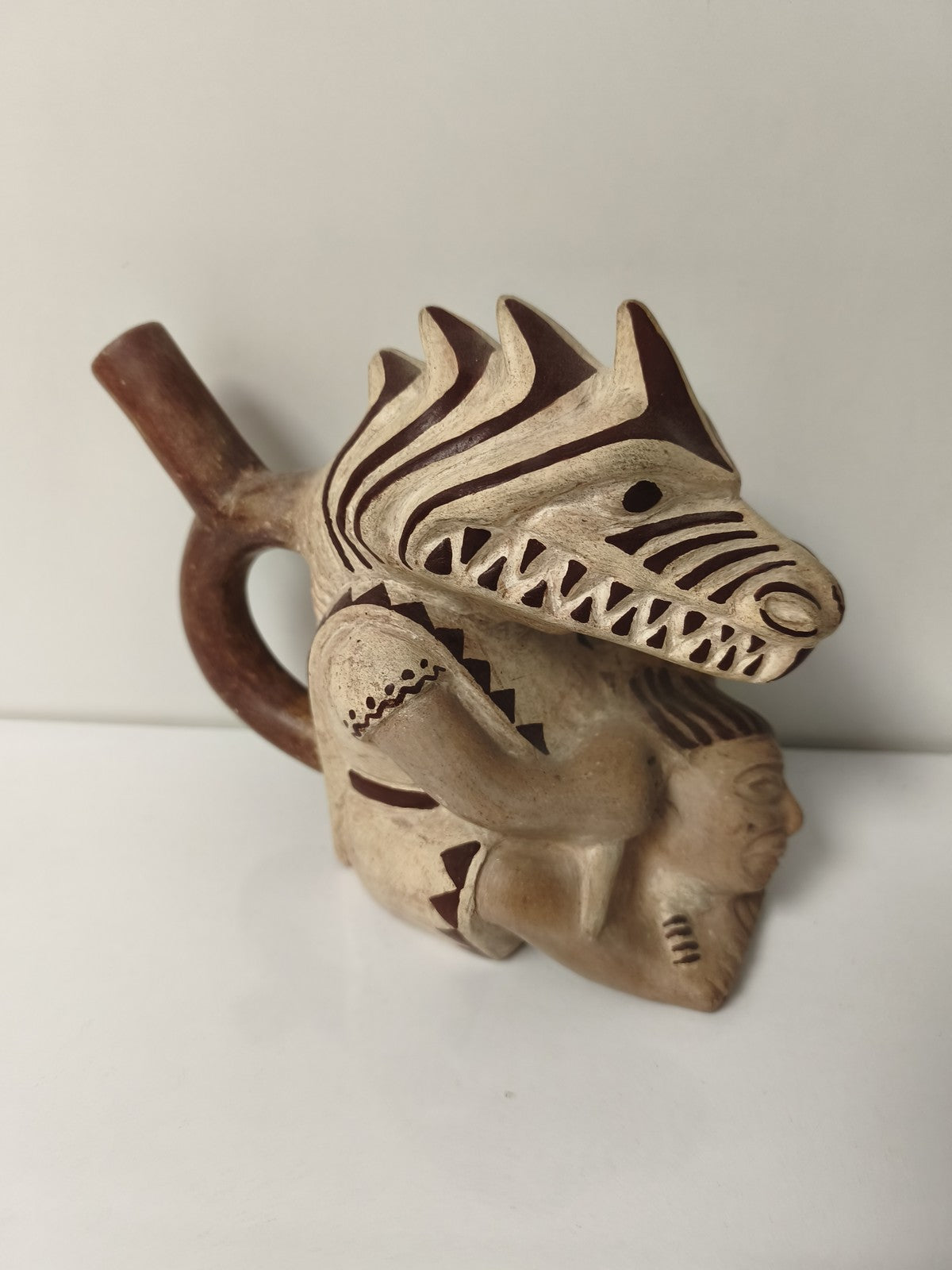Petit vase décoratif Art précolombien style ethnique céramique d'occasion