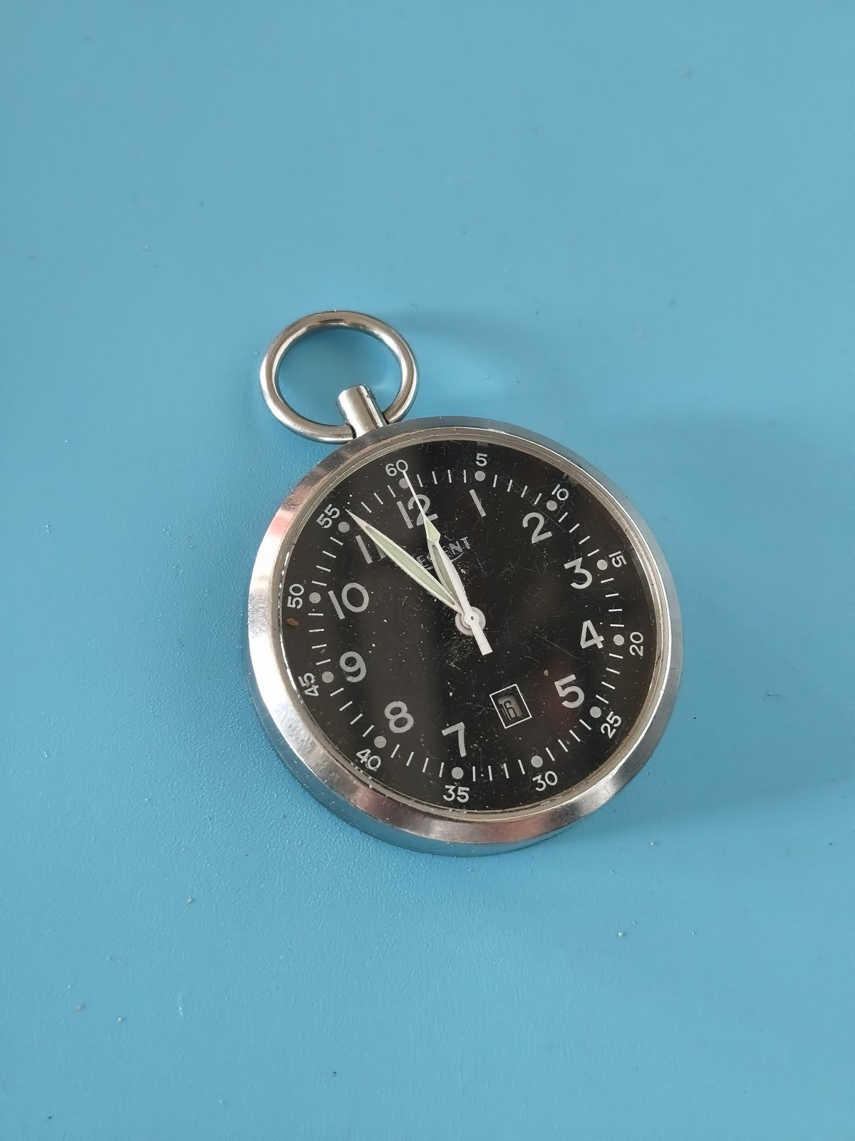 Montre de poche vintage à restaurer ancien mécanisme collection rétro horlogerie