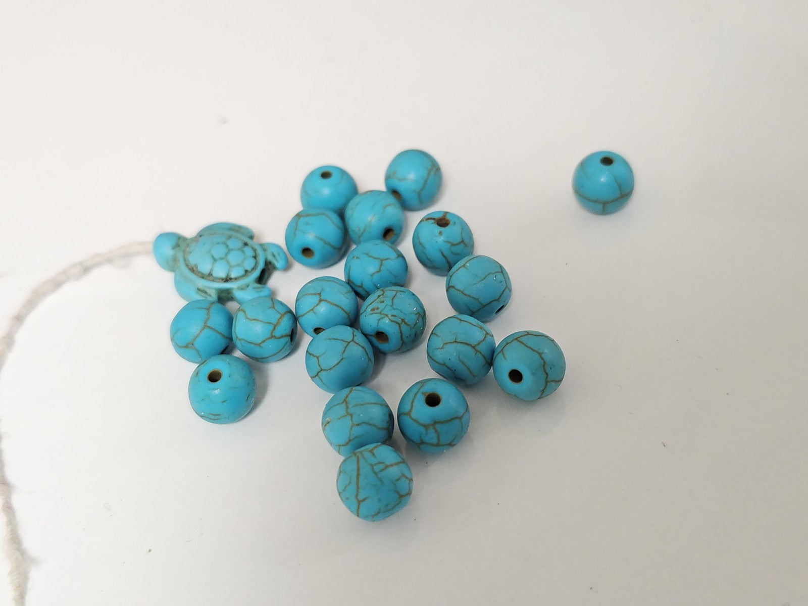 Lot ancien de petites perles turquoise vintage, accessoires rétro pour création,