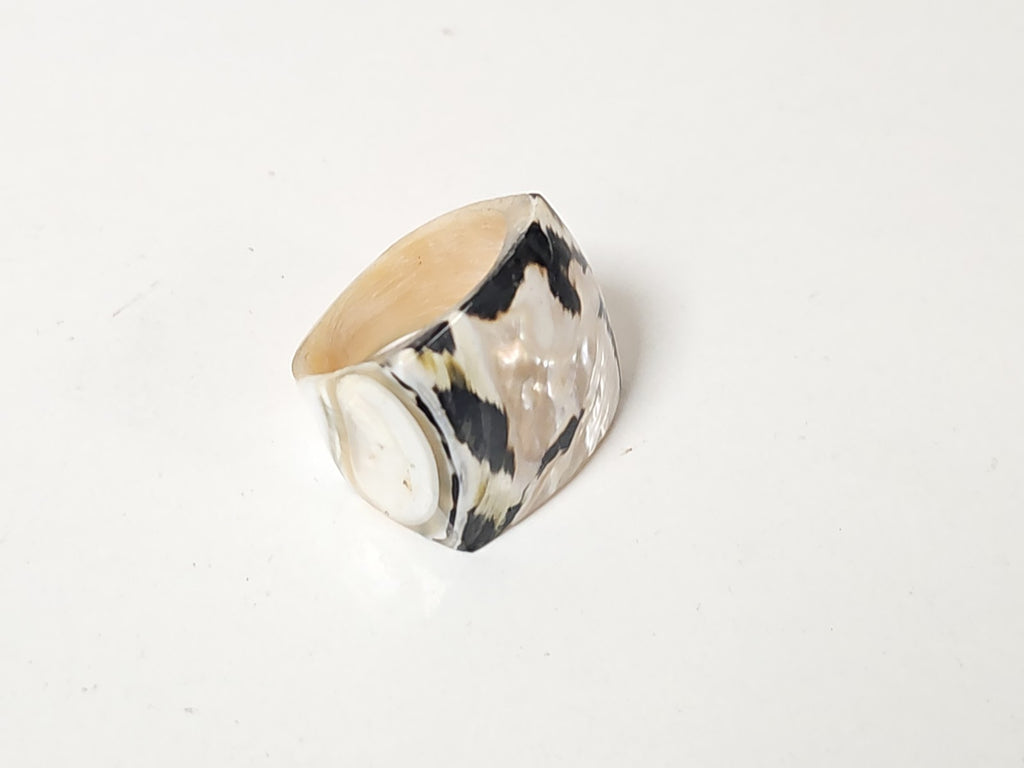Bague ancienne vintage taille 53 rétro pour collectionneur bijou d?occasion rare