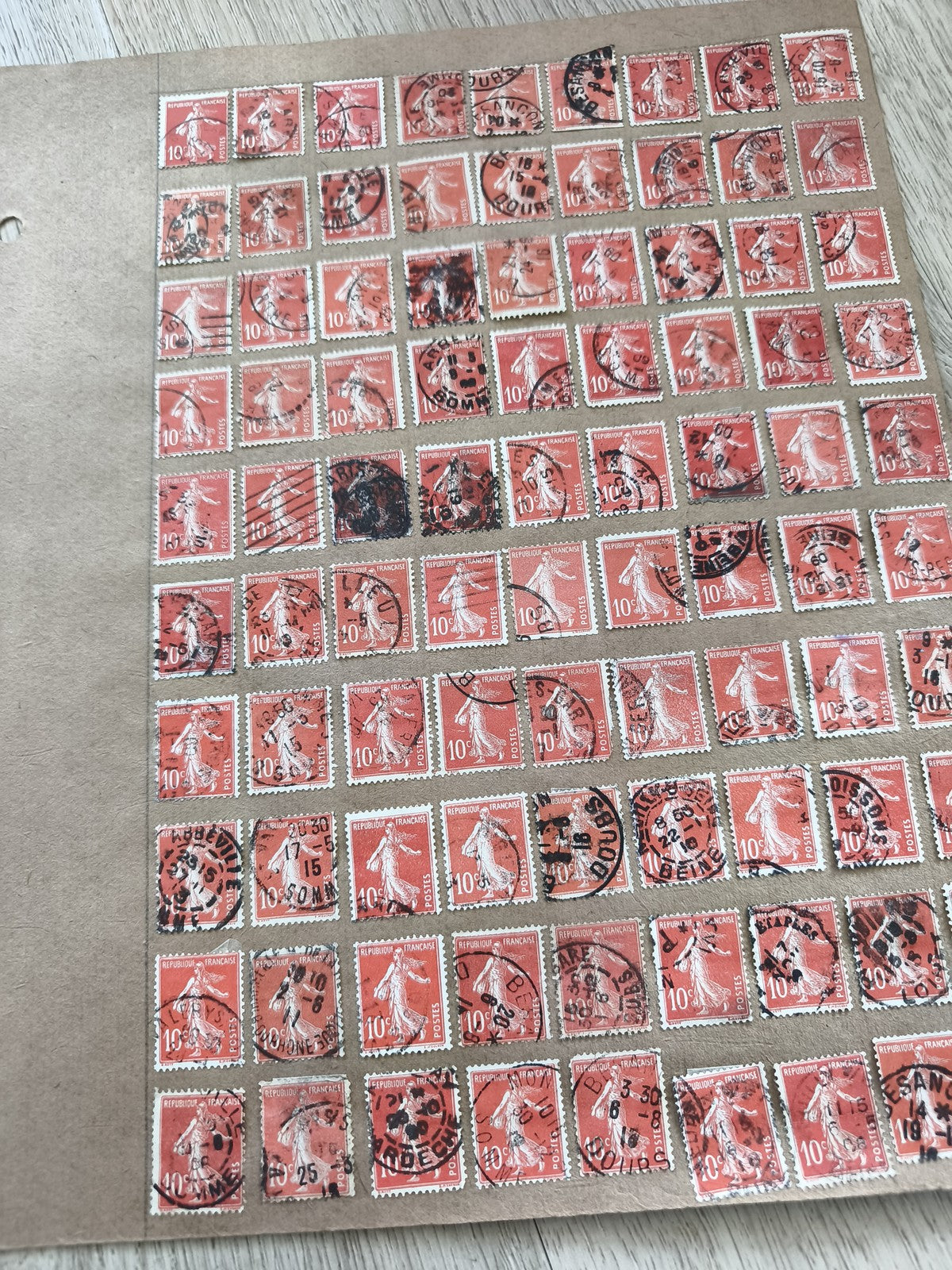 Gros lot timbres anciens Marianne 10c rouge oblitérés philatélie étude France