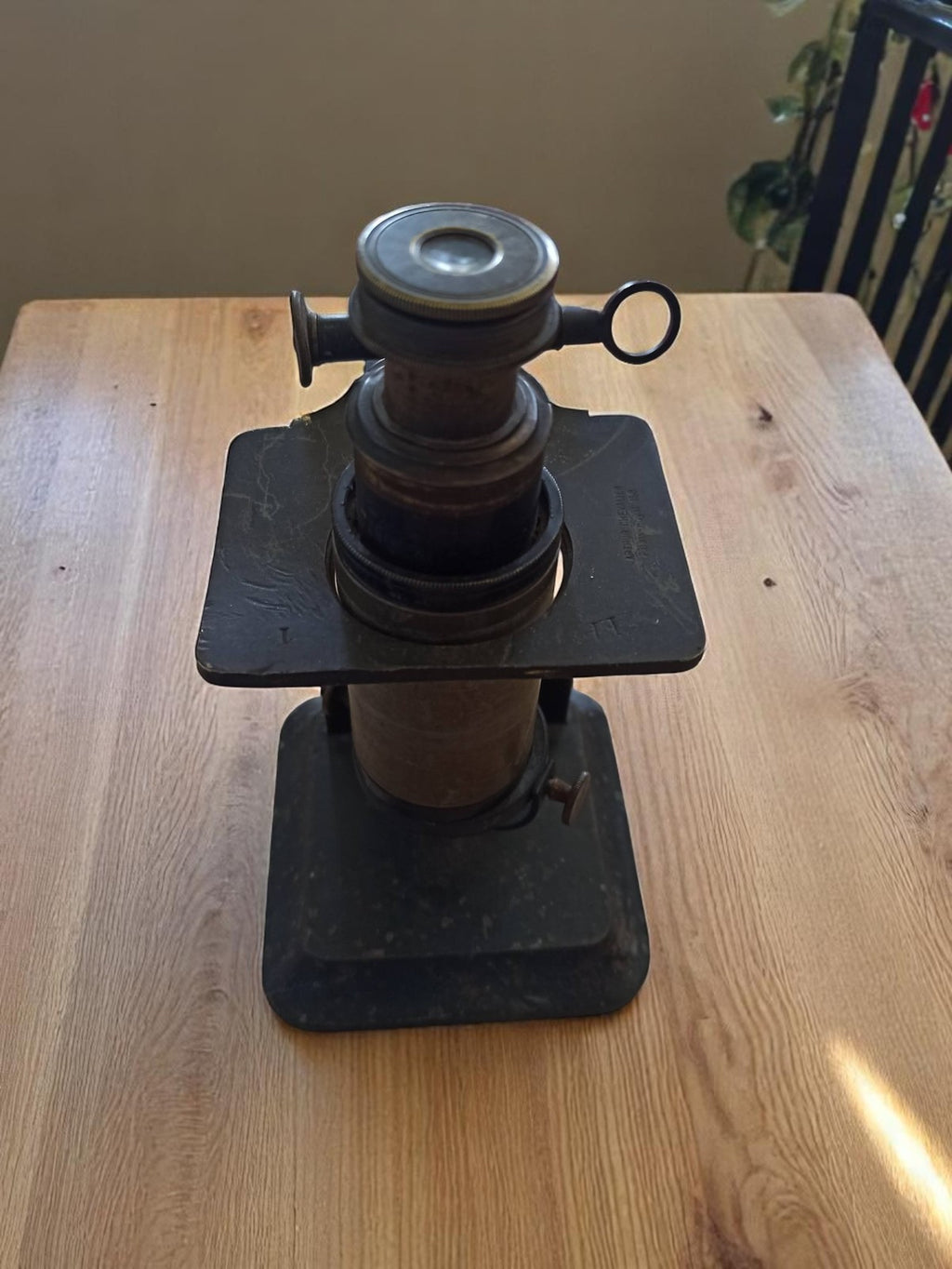 Microscope ancien Arthur Chevalier XIXe vintage laiton optique scientifique
