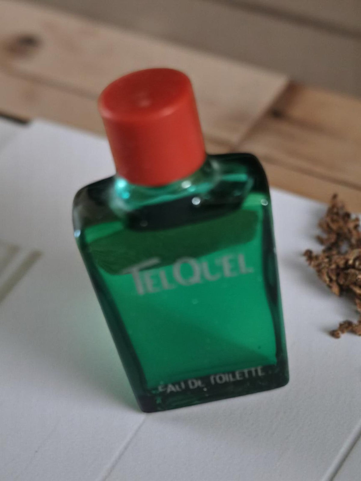 Miniature parfum vintage Tel Quel flacon ancien vert bouchon rouge eau de toilet