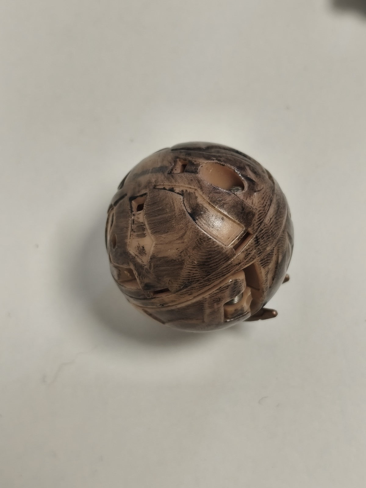 Figurine Bakugan dragon doré boule transformable jouet enfant occasion