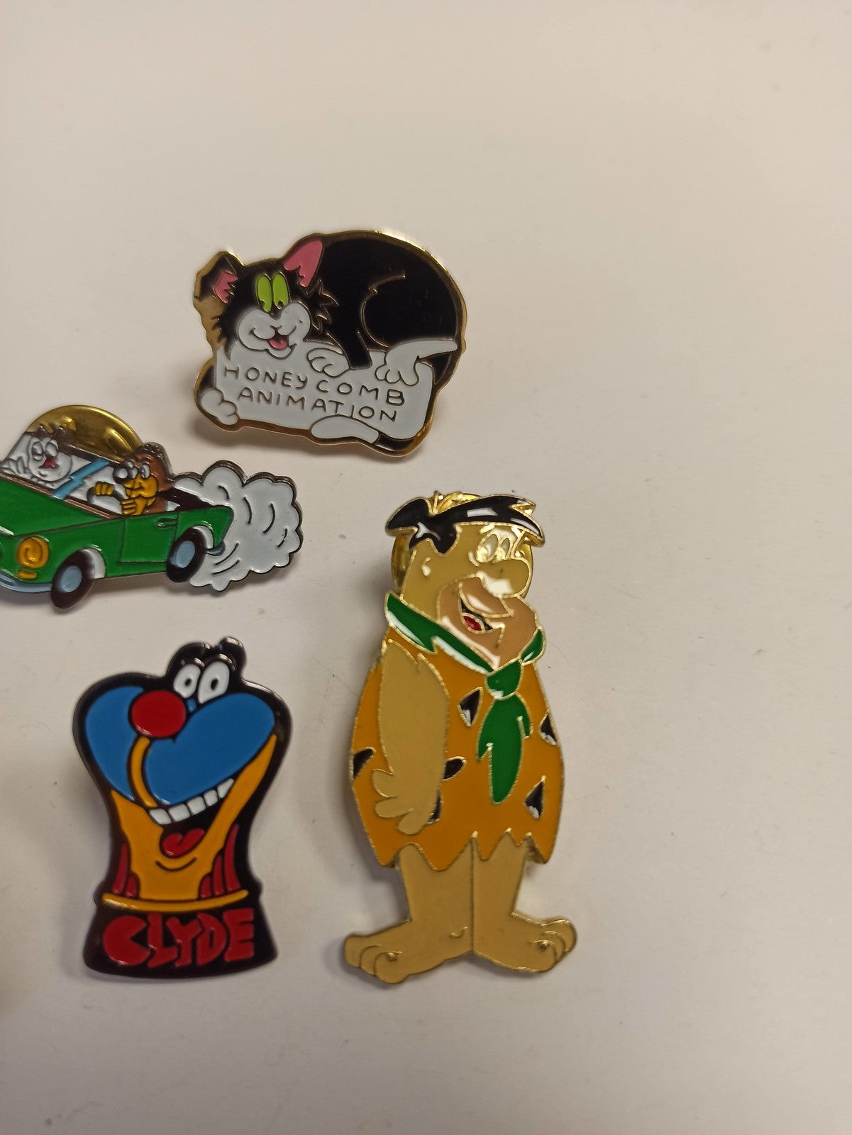 Lot 5 pin's dessins animés vintage Hanna Barbera rétro, Clyde, Tom et Jerry