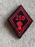 Insigne militaire ancien 159 écusson brodé flamme grenade rouge vintage armée